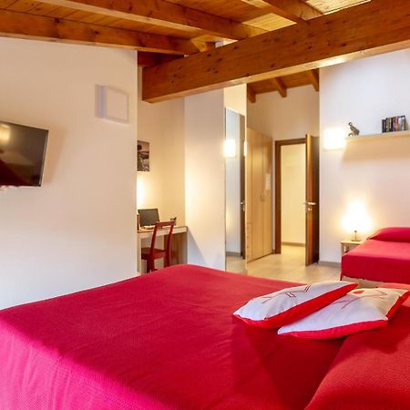 Casacri Lägenhet Cittiglio Exteriör bild